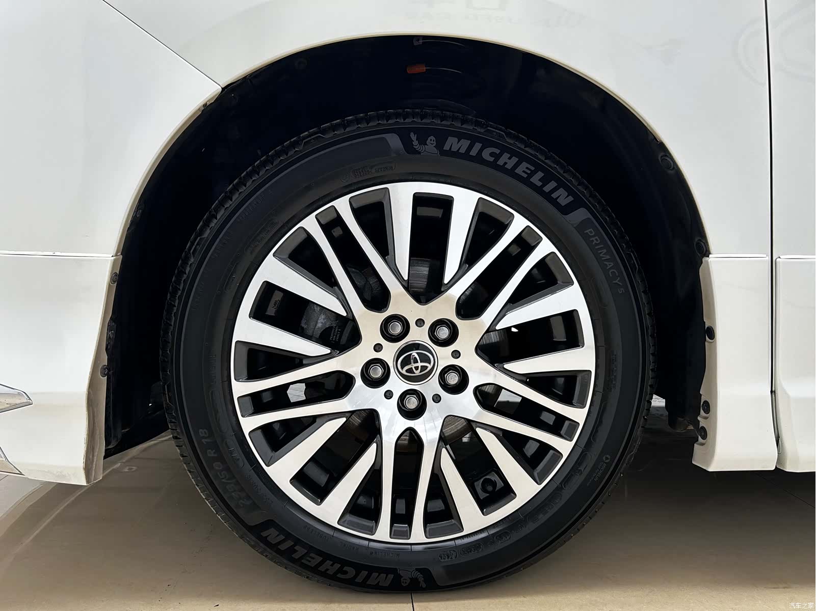 Toyota Alphard, 2015 29