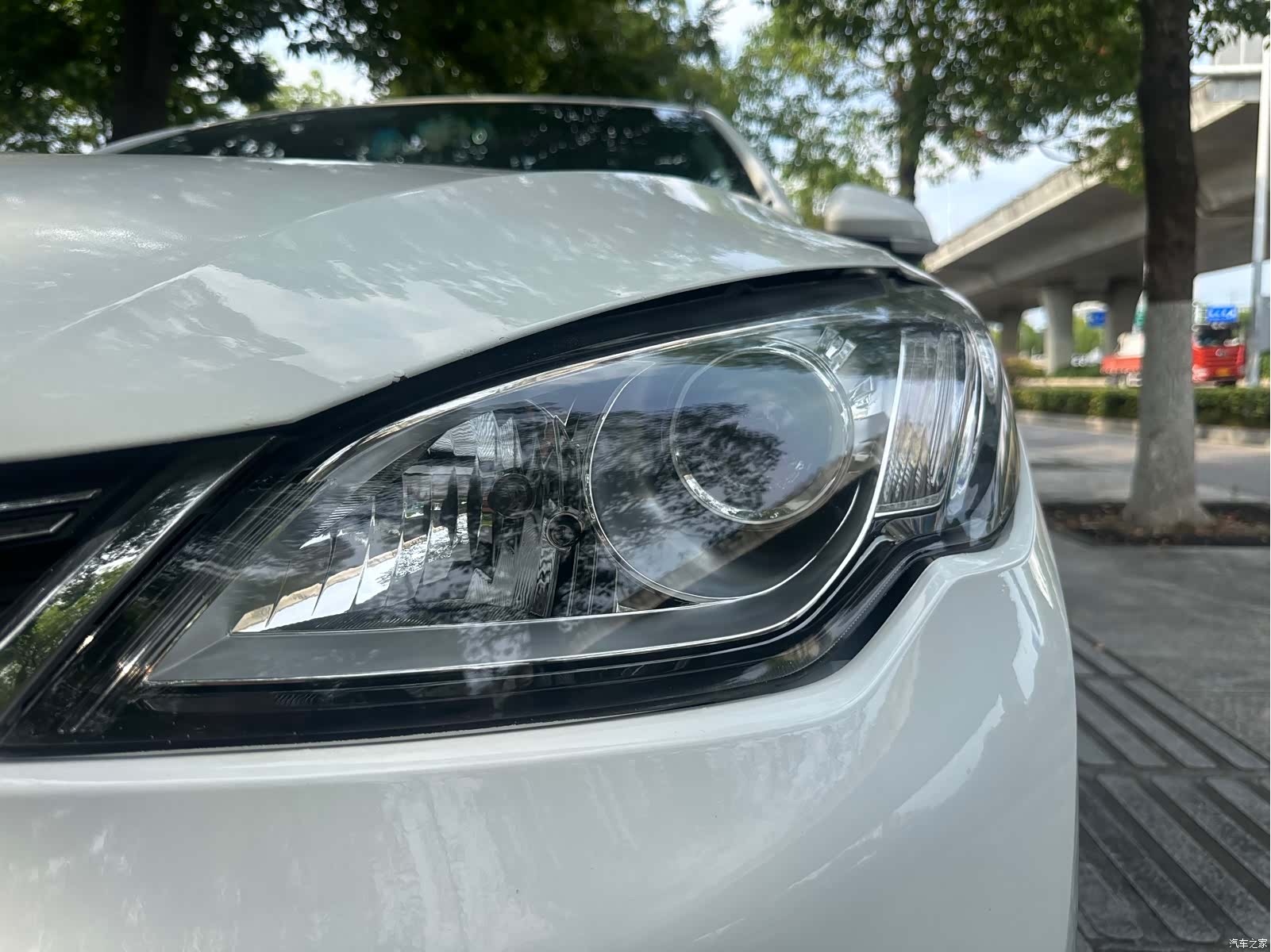 Roewe 360, 2017 12