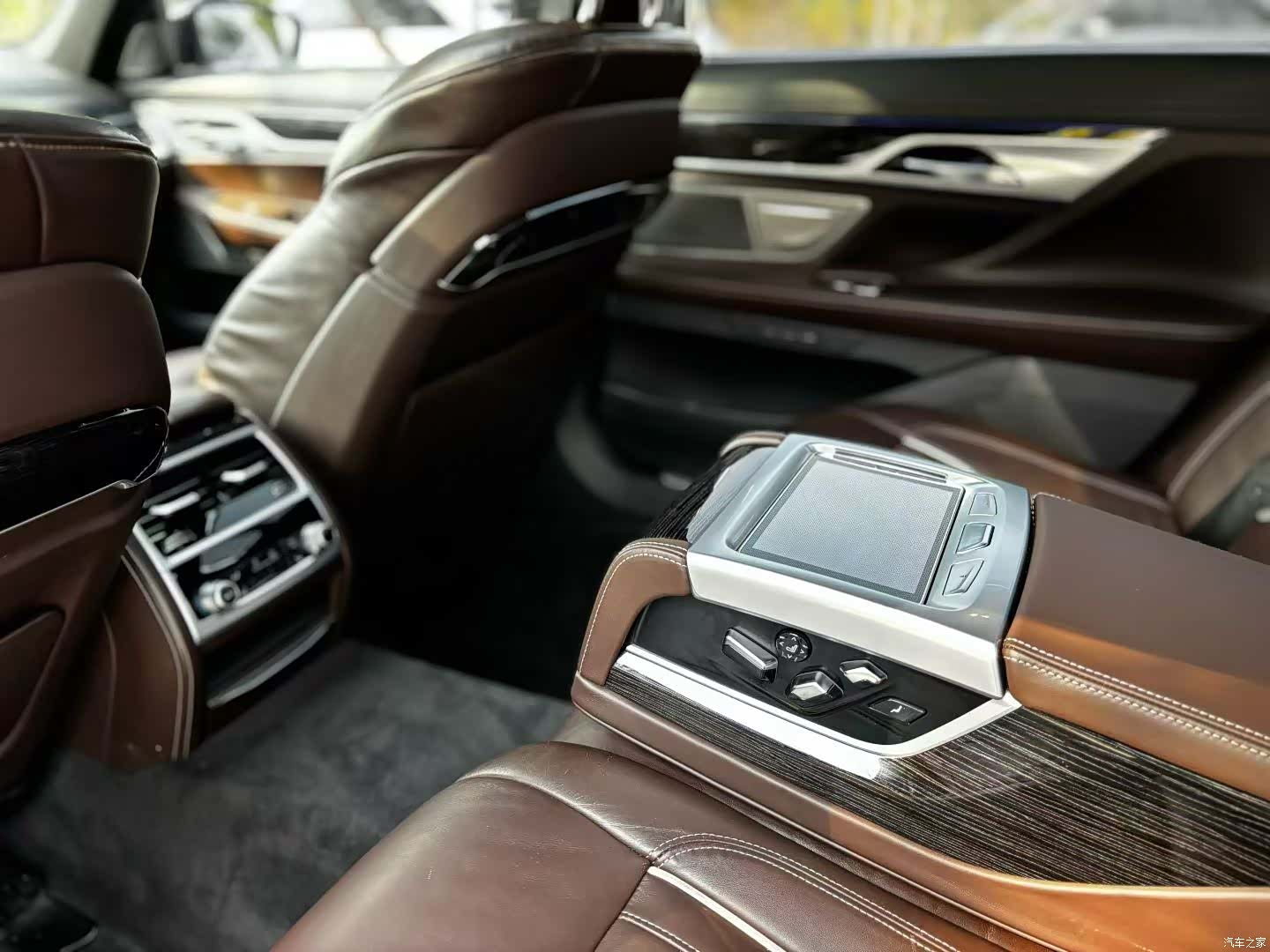 BMW 7 Series, 2020 6