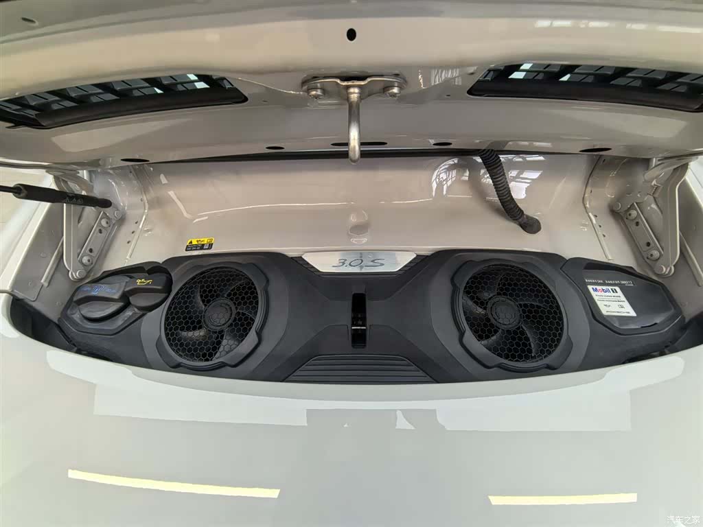 Porsche 911, 1900 8