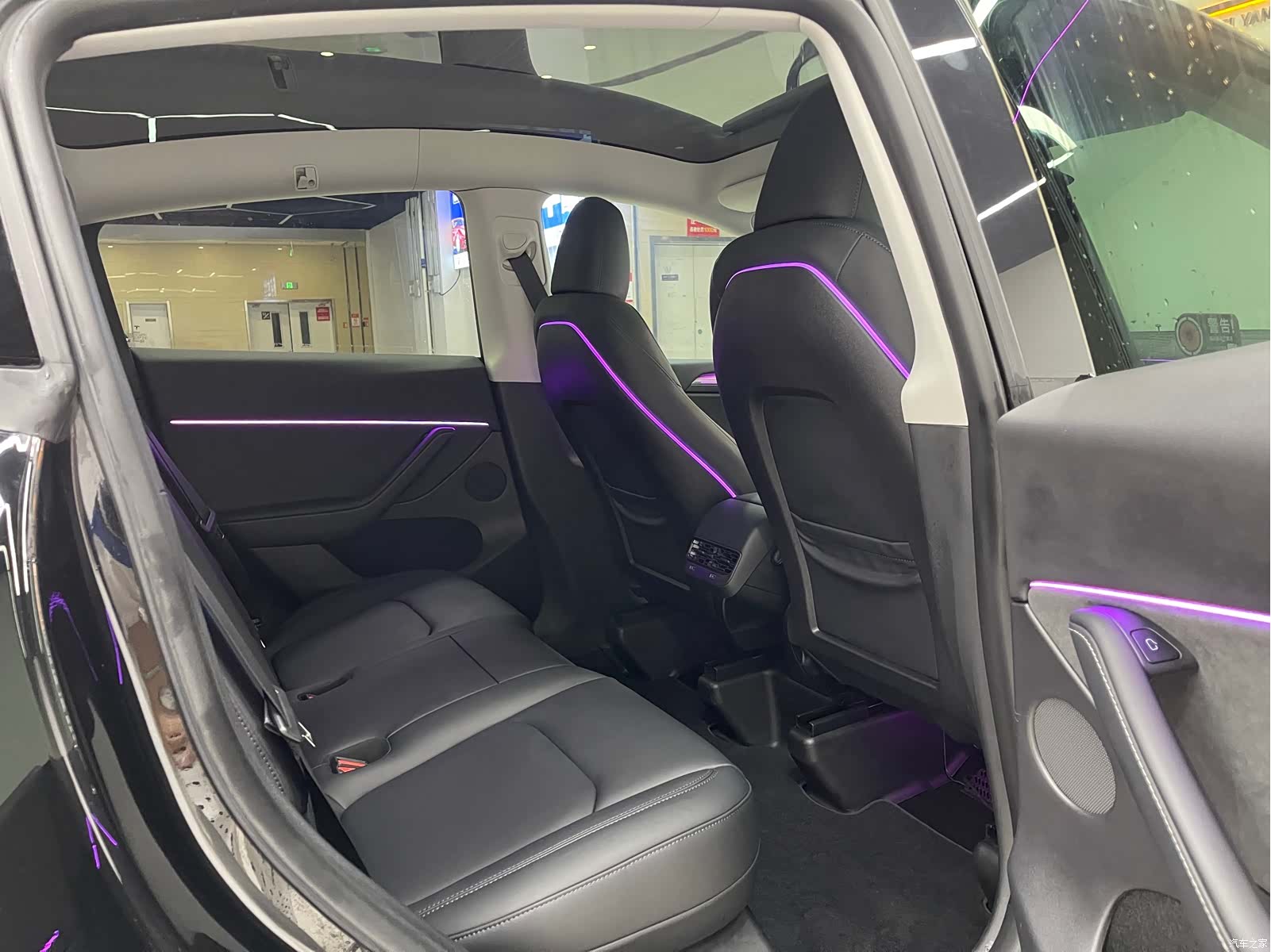 Tesla Model Y, 2023 8