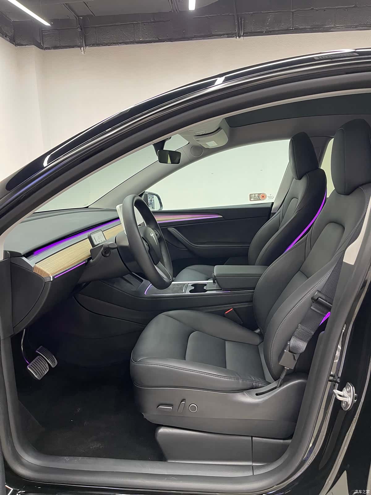 Tesla Model Y, 2023 13