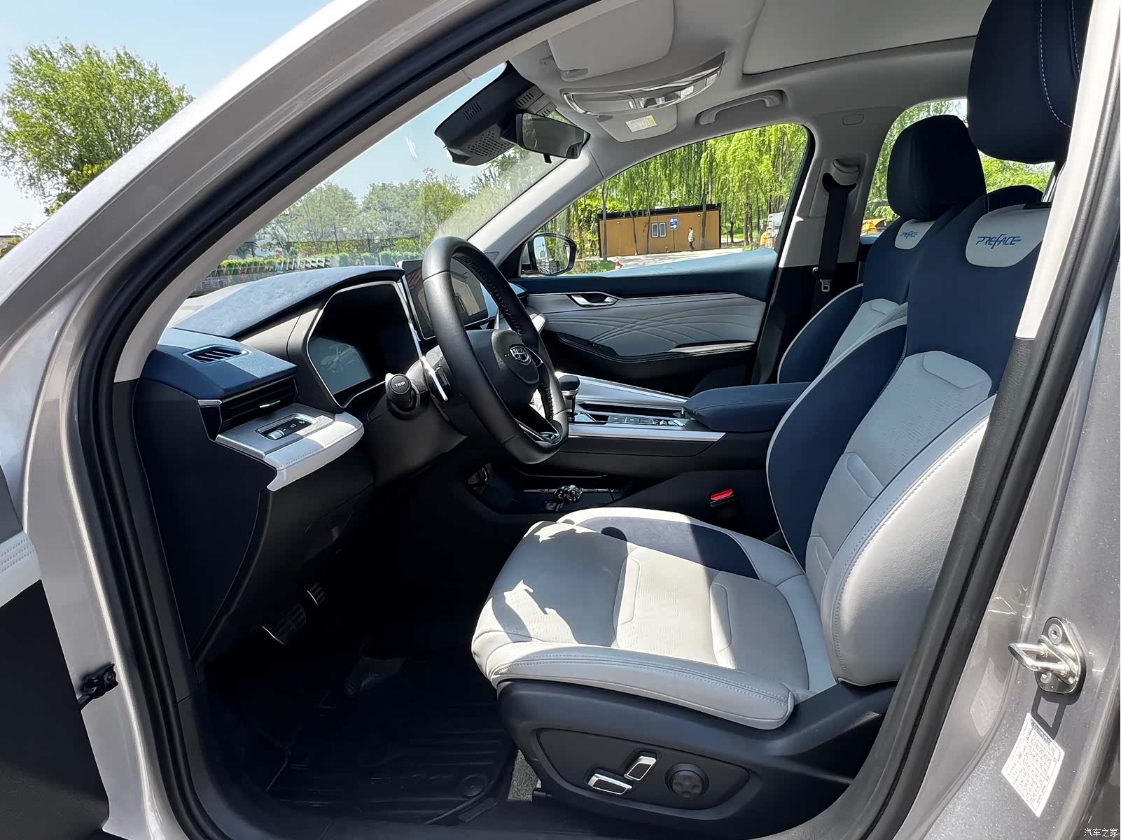 Geely Preface, 2022 17