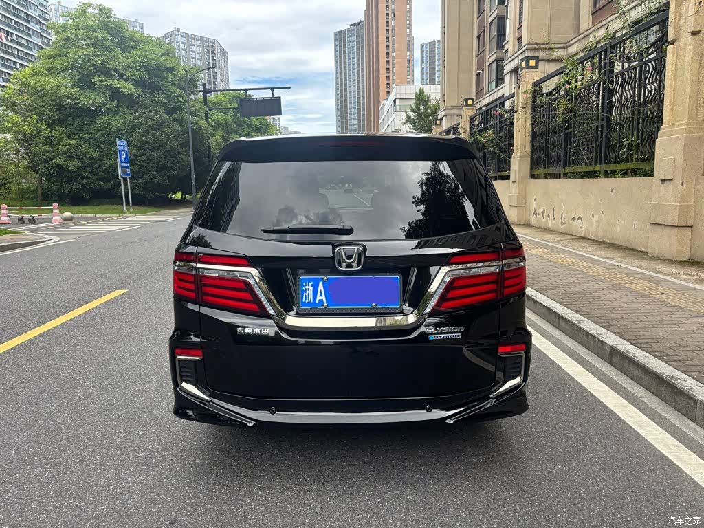Honda Elysion, 2021 3