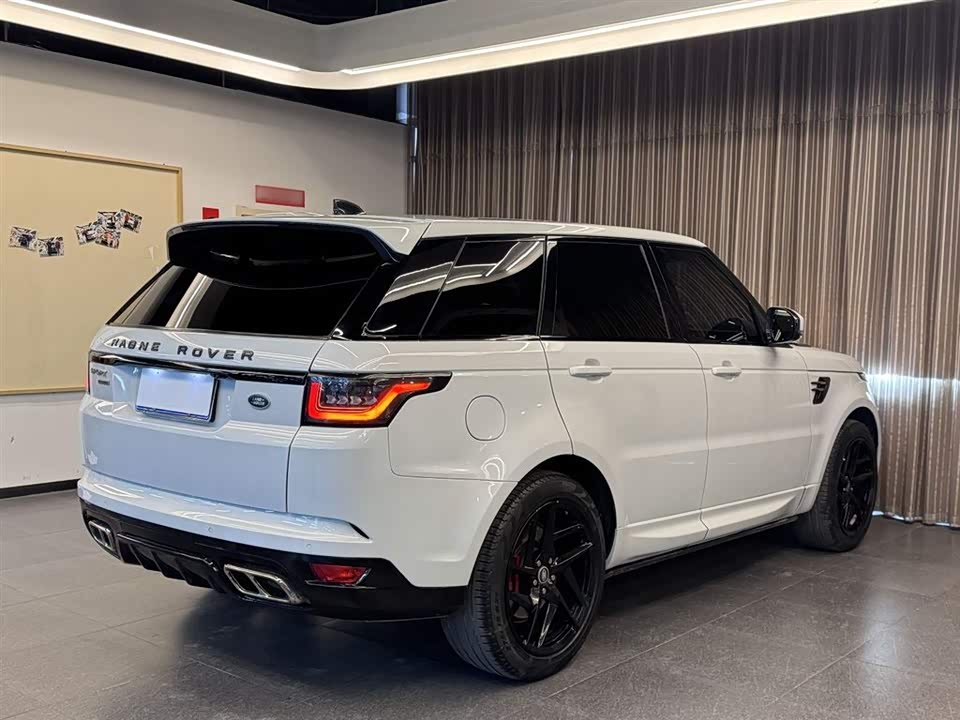 Land Rover Range Rover Sport Land Rover Range Rover Sport