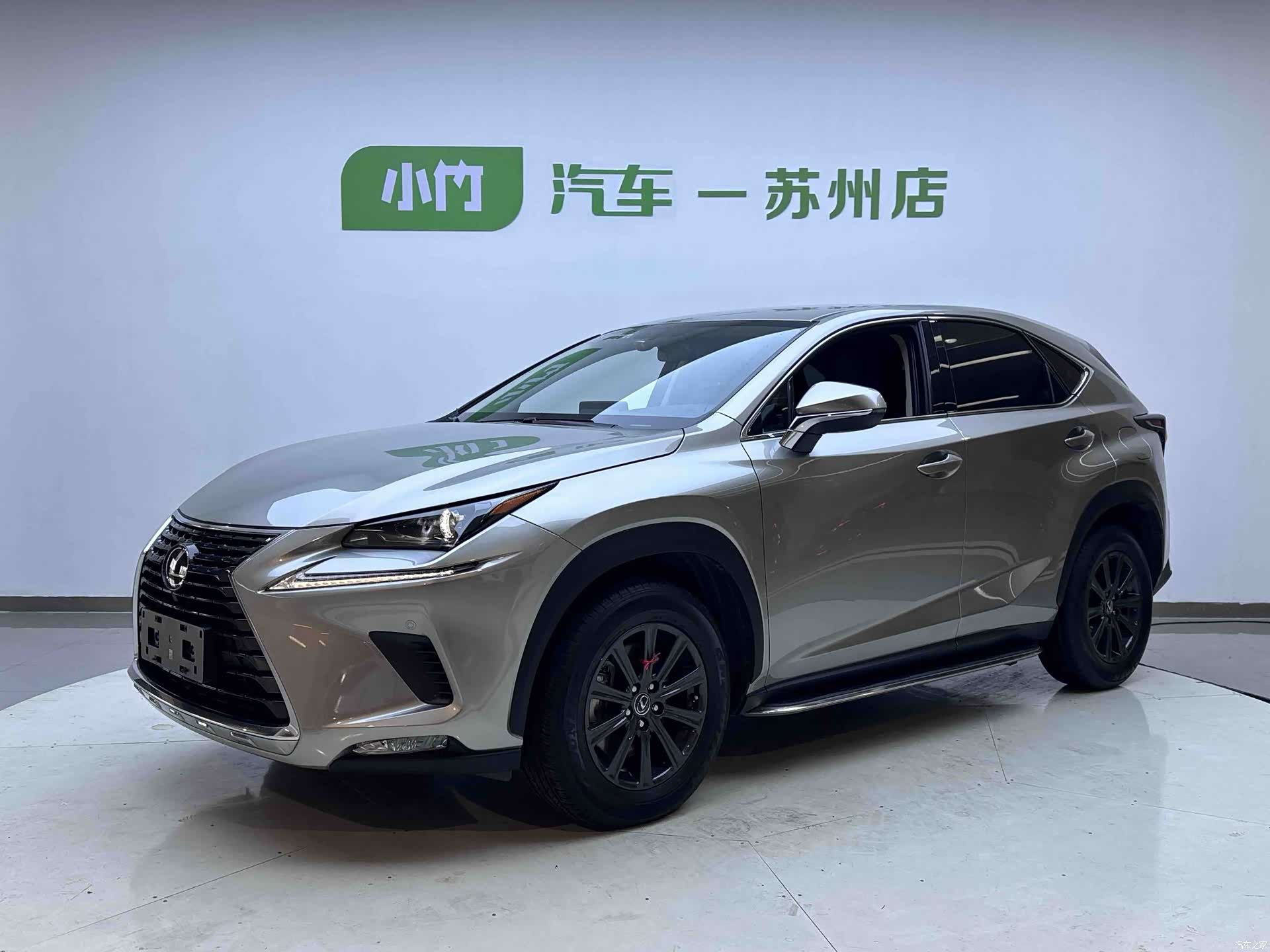 Lexus NX, 2020 1