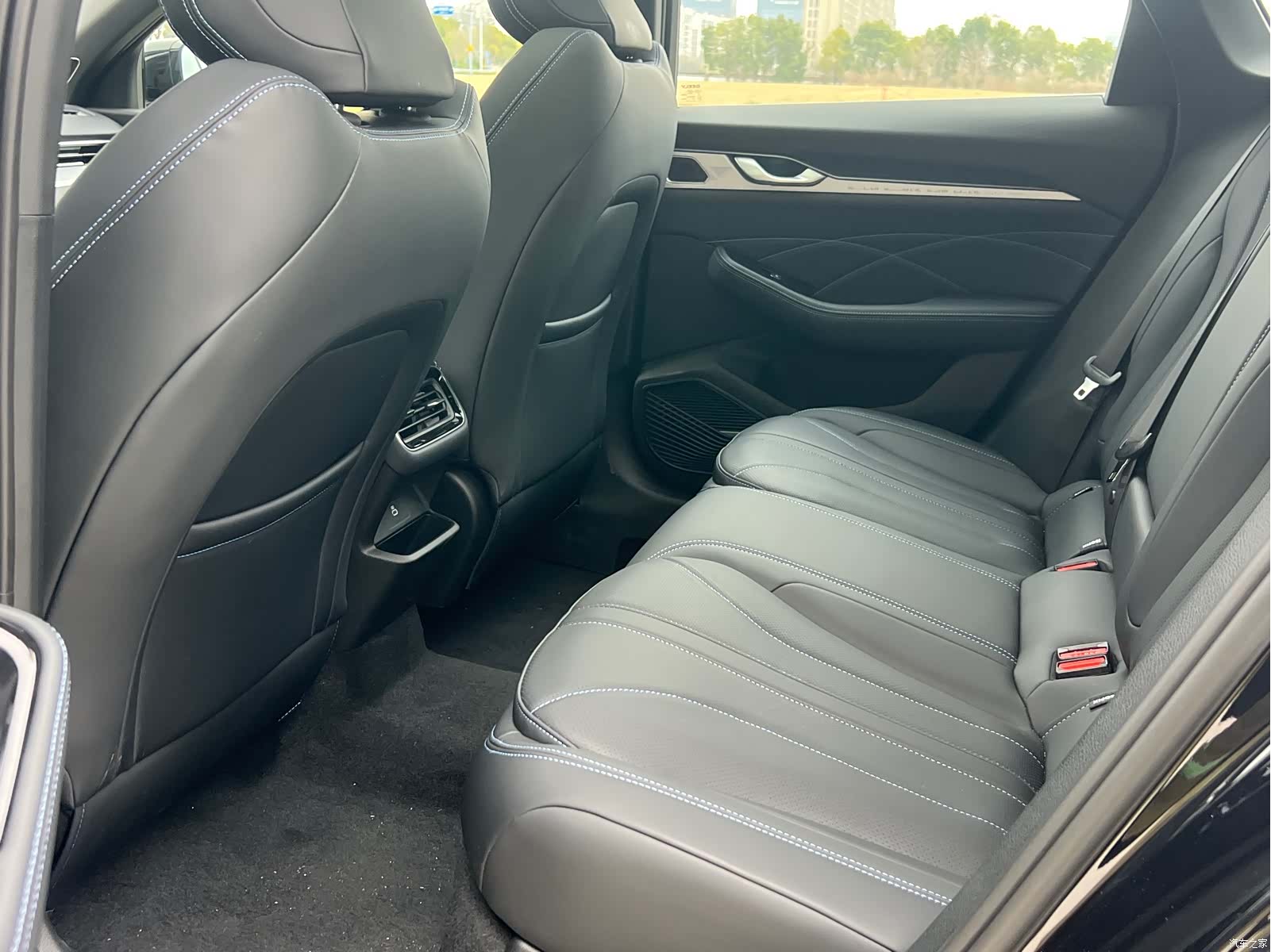 Geely Preface, 2025 12