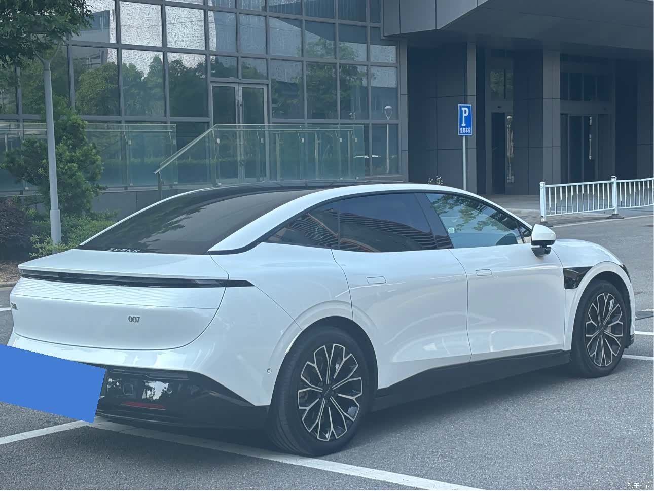 Zeekr 007, 2024 19