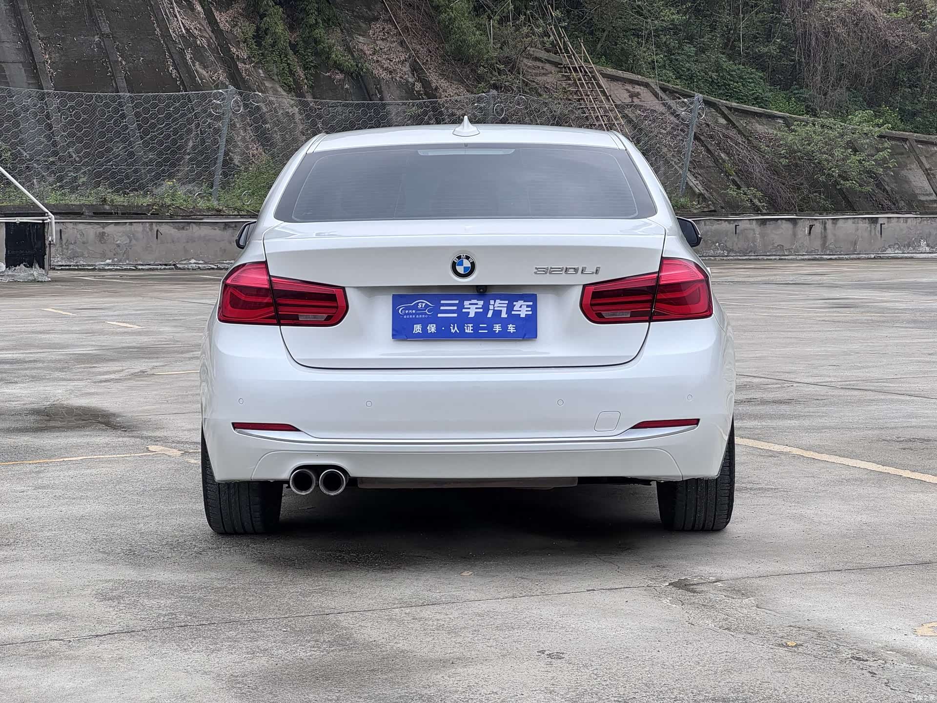 BMW 3 Series, 2018 все фото