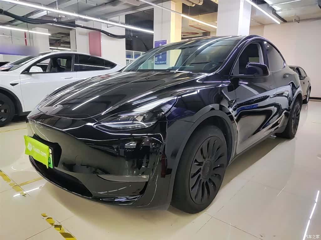 Tesla Model Y, 2022 2
