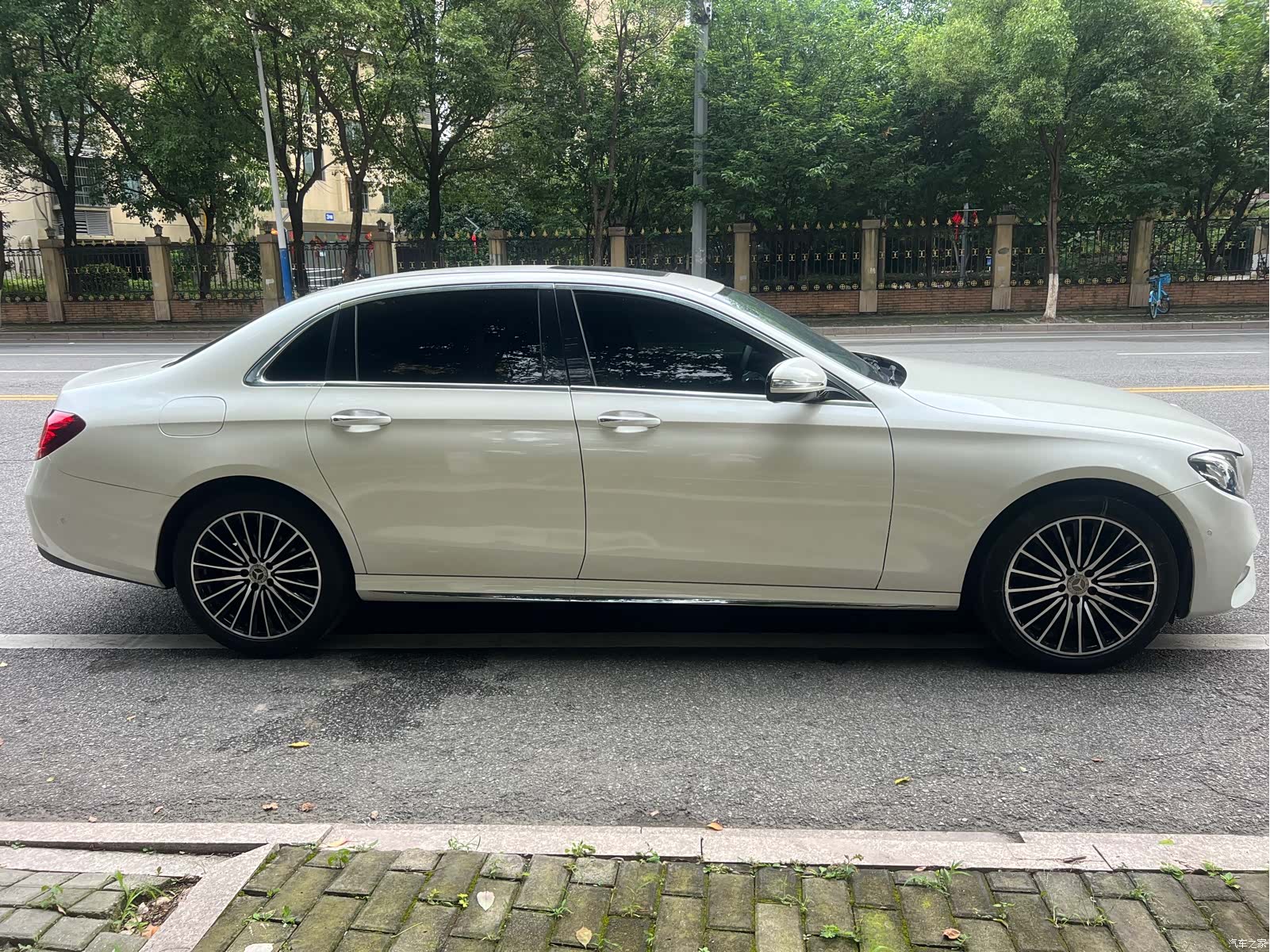 Mercedes-Benz E-Class, 2017 4