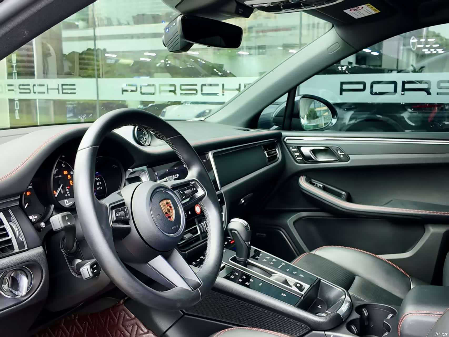 Porsche Macan, 2023 6