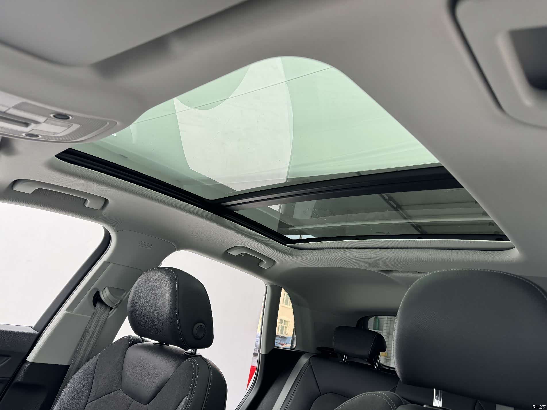 Audi Q3, 2023 14