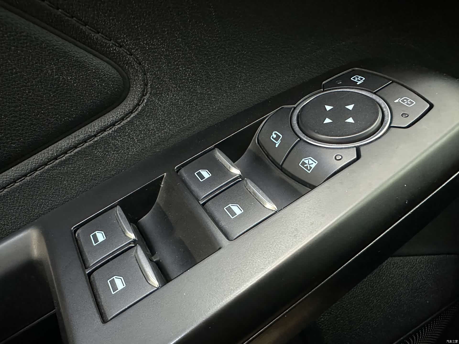 Ford Focus, 2023 22