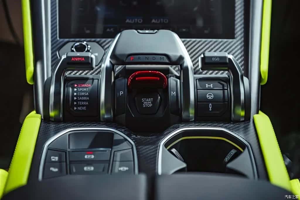 Lamborghini Urus, 2021 9