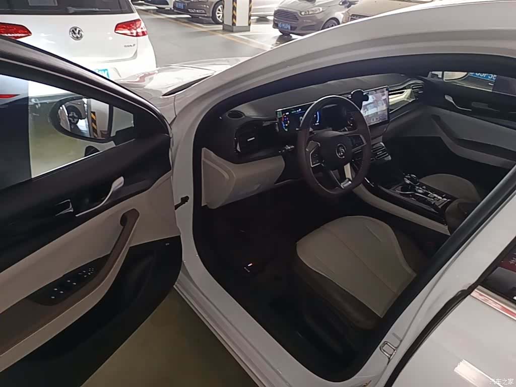 BYD Qin, 2024 16