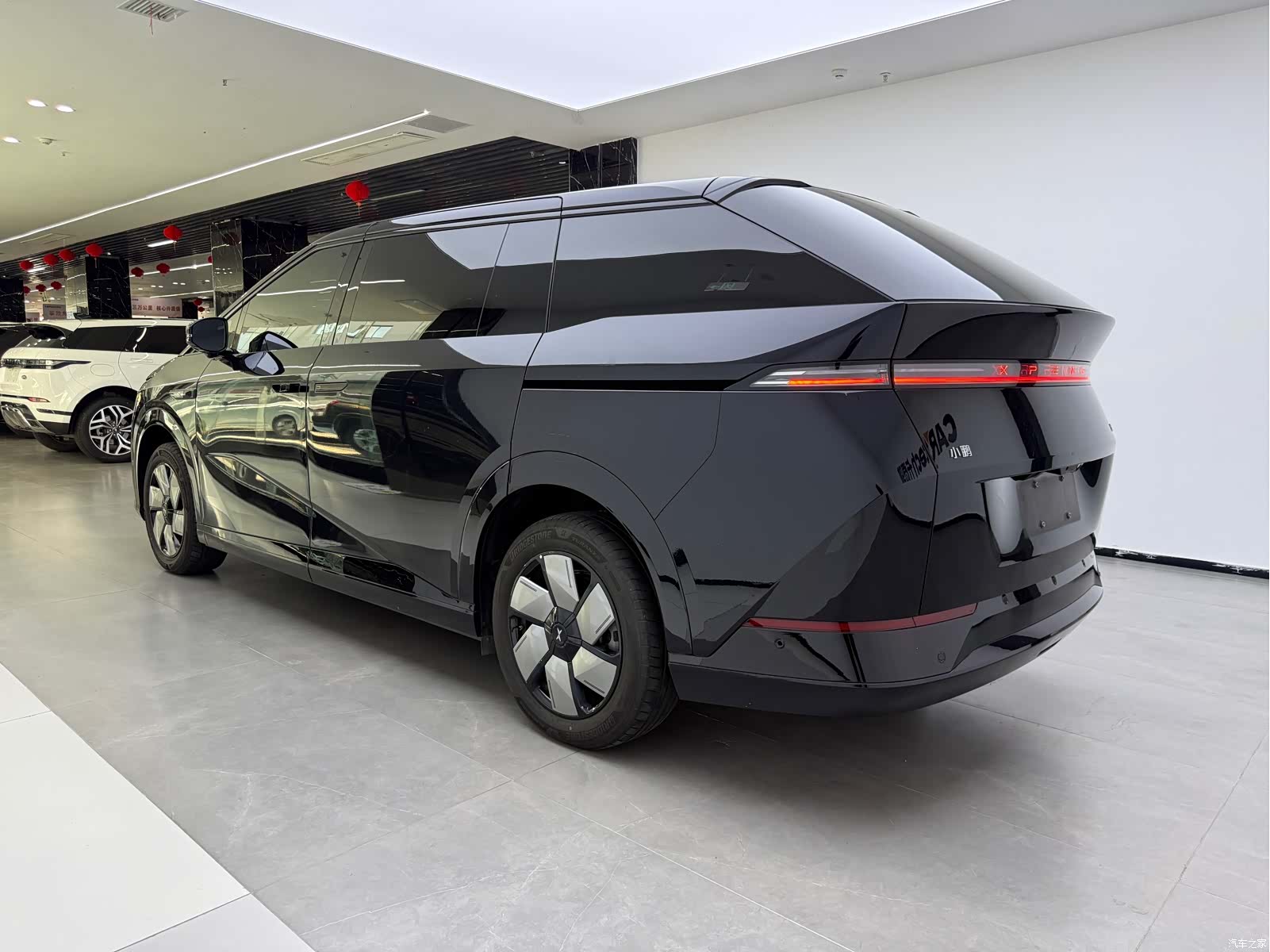 Xpeng X9, 2024 4