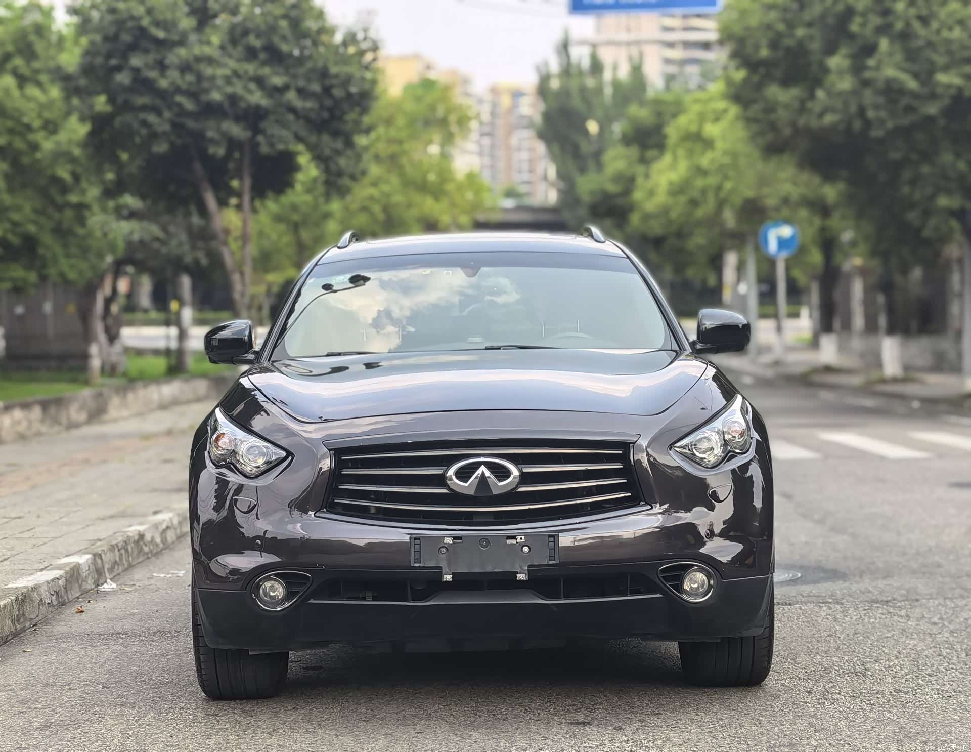Infiniti QX70, 2016 2