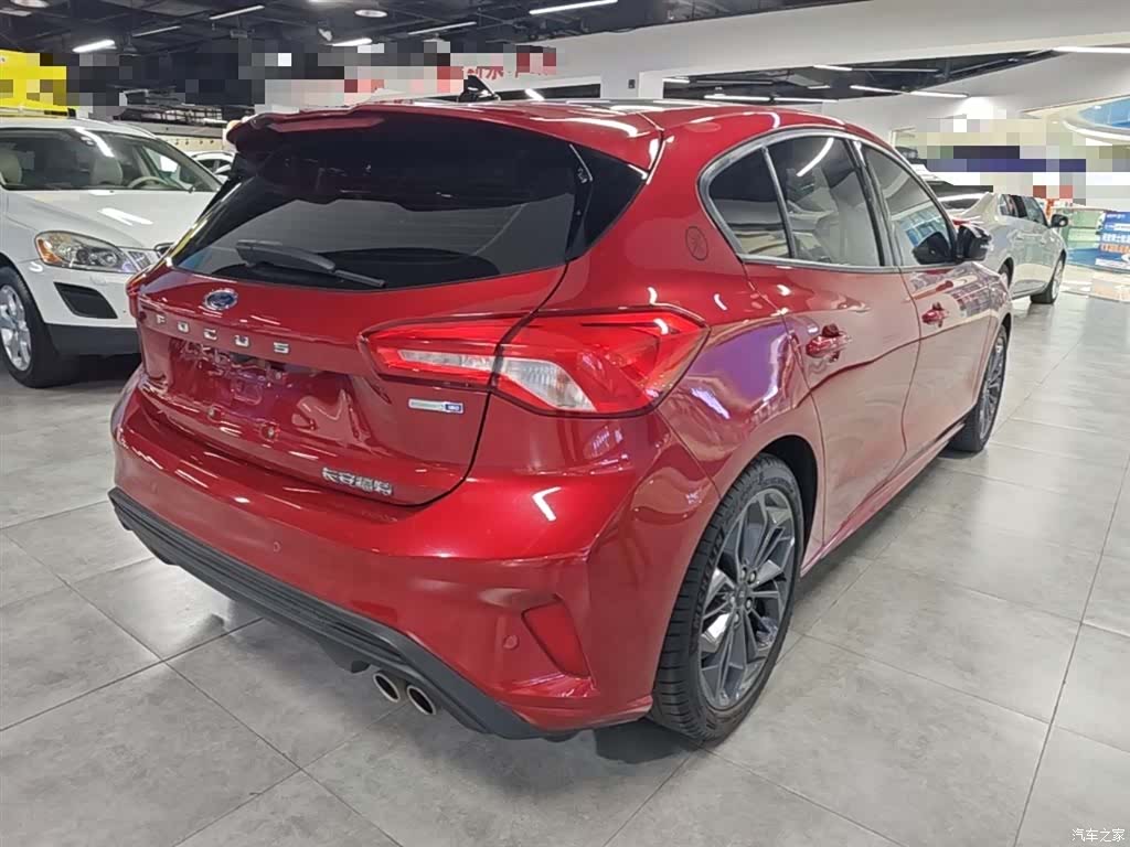 Ford Focus, 2023 7