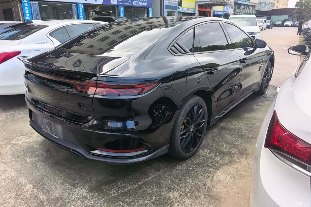 BYD Han, 2023 3