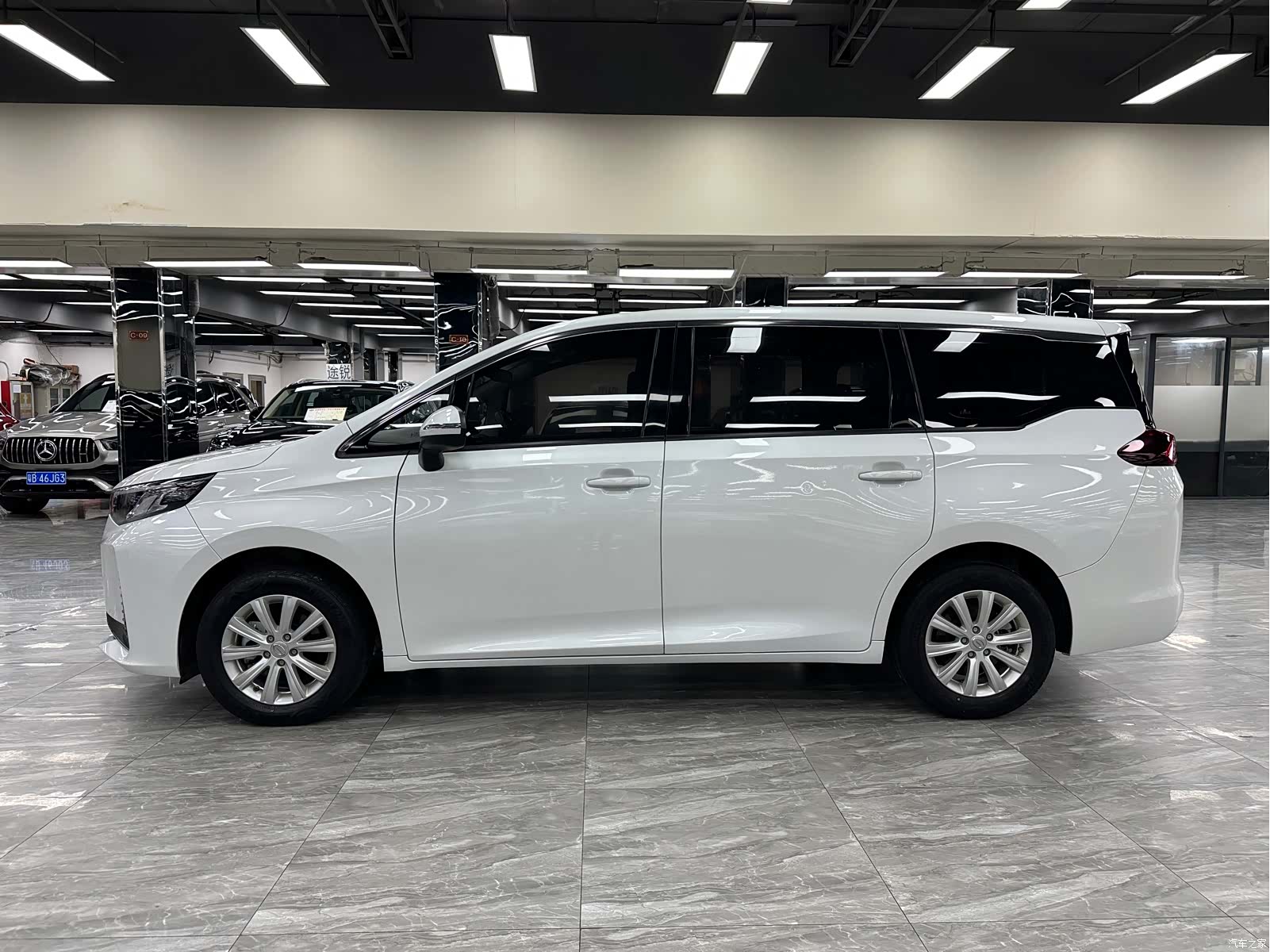 Trumpchi M6, 2023 17