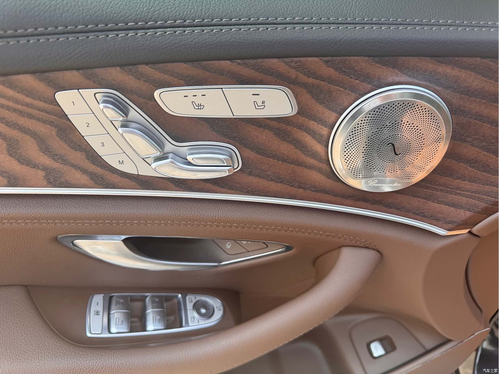 Mercedes-Benz E-Class, 2023 25