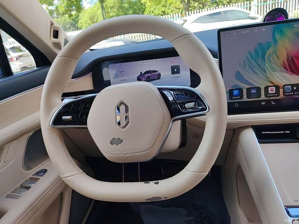 AITO M5, 2025 11