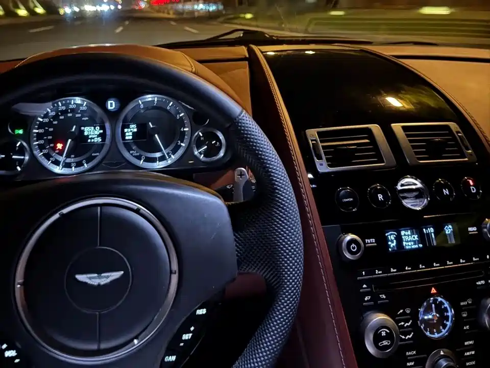 Aston Martin V8 Vantage Aston Martin V8 Vantage