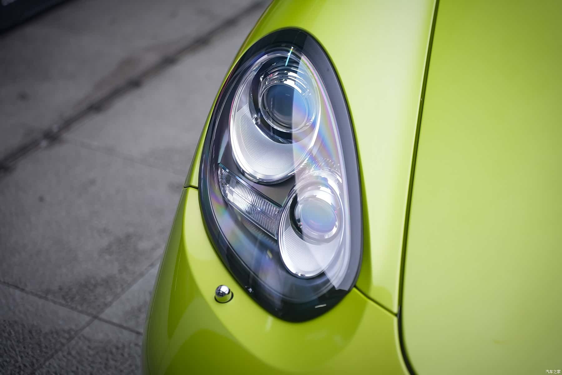 Porsche Cayman, 2011 3