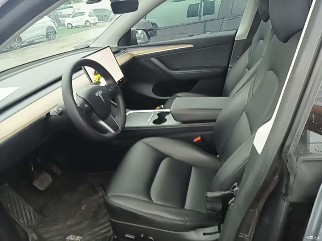 Tesla Model Y, 2021 15