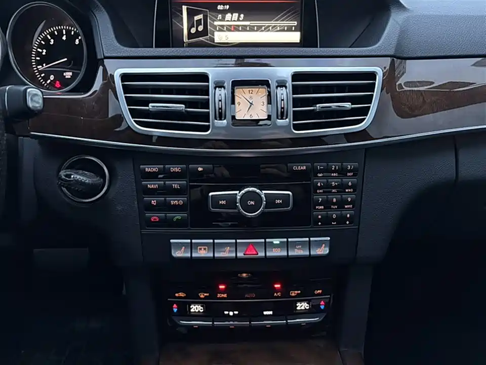Mercedes-Benz E-class Mercedes-Benz E-class