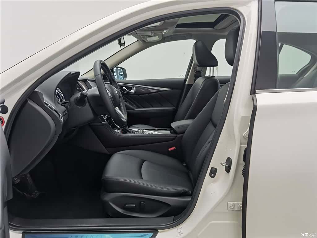 Infiniti Q50L, 2019 10