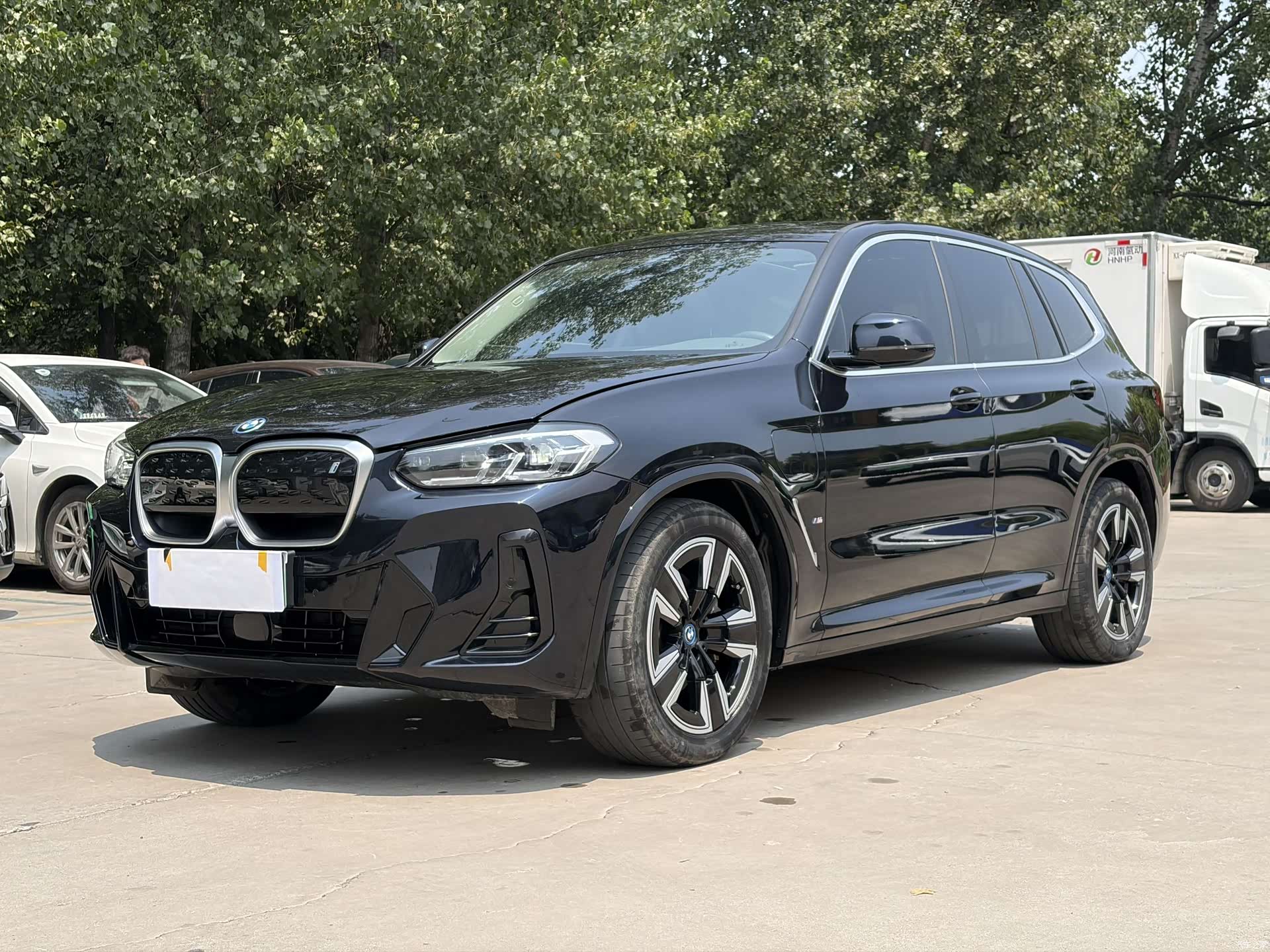 BMW iX3, 2024 1