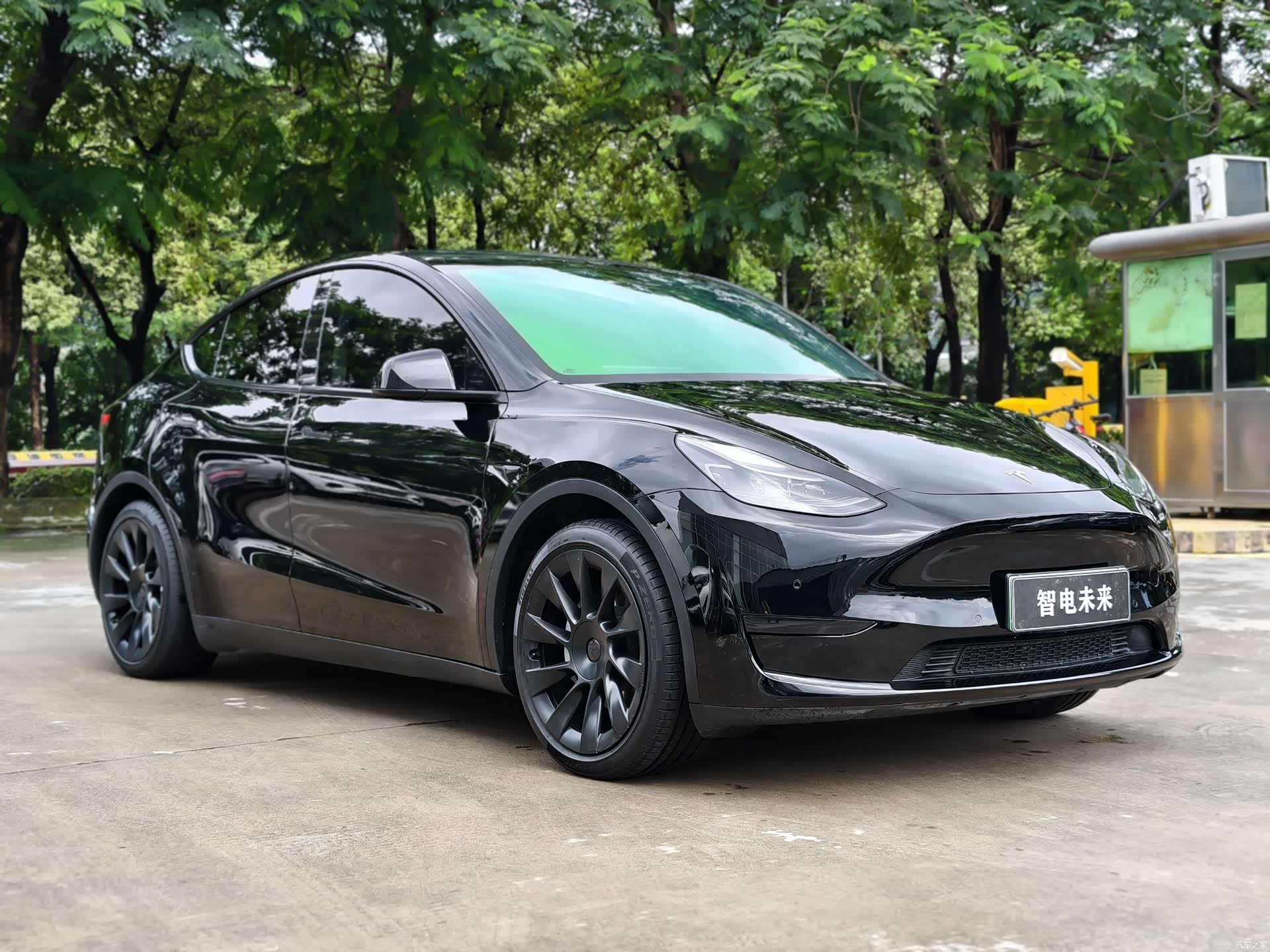 Tesla Model Y, 2022 все фото