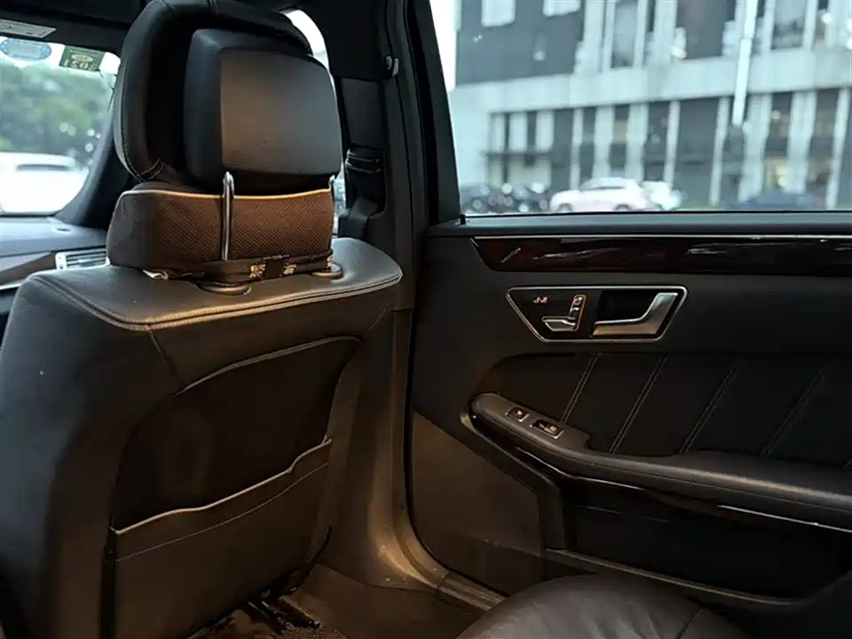Mercedes-Benz E-class Mercedes-Benz E-class