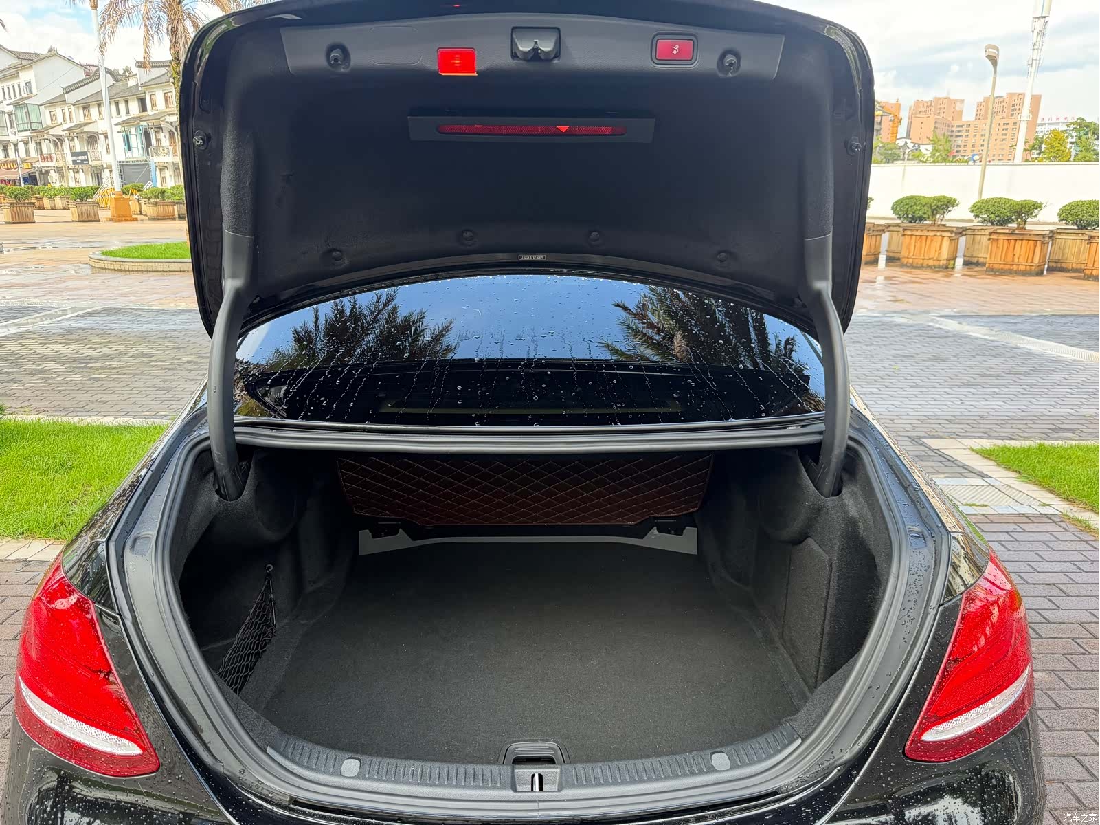 Mercedes-Benz E-Class, 2017 12