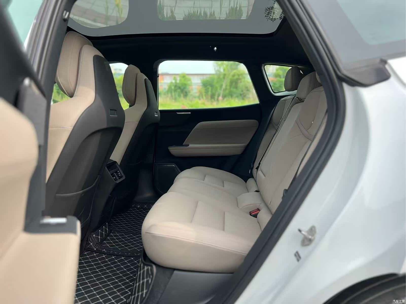 Volvo XC70, 2025 все фото