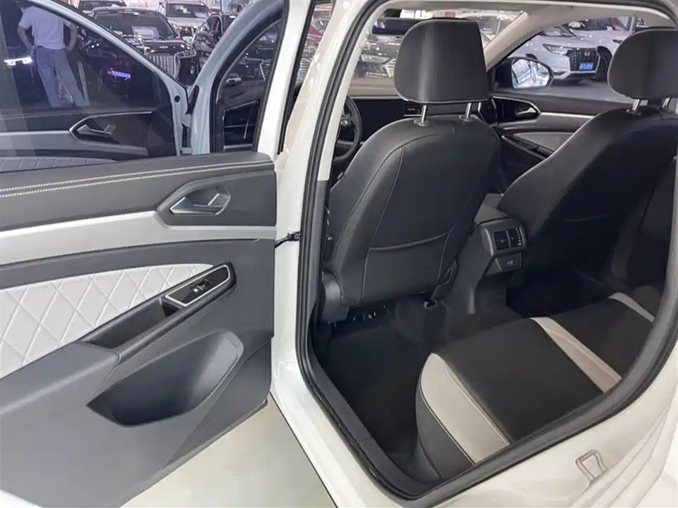 Jetta VS7