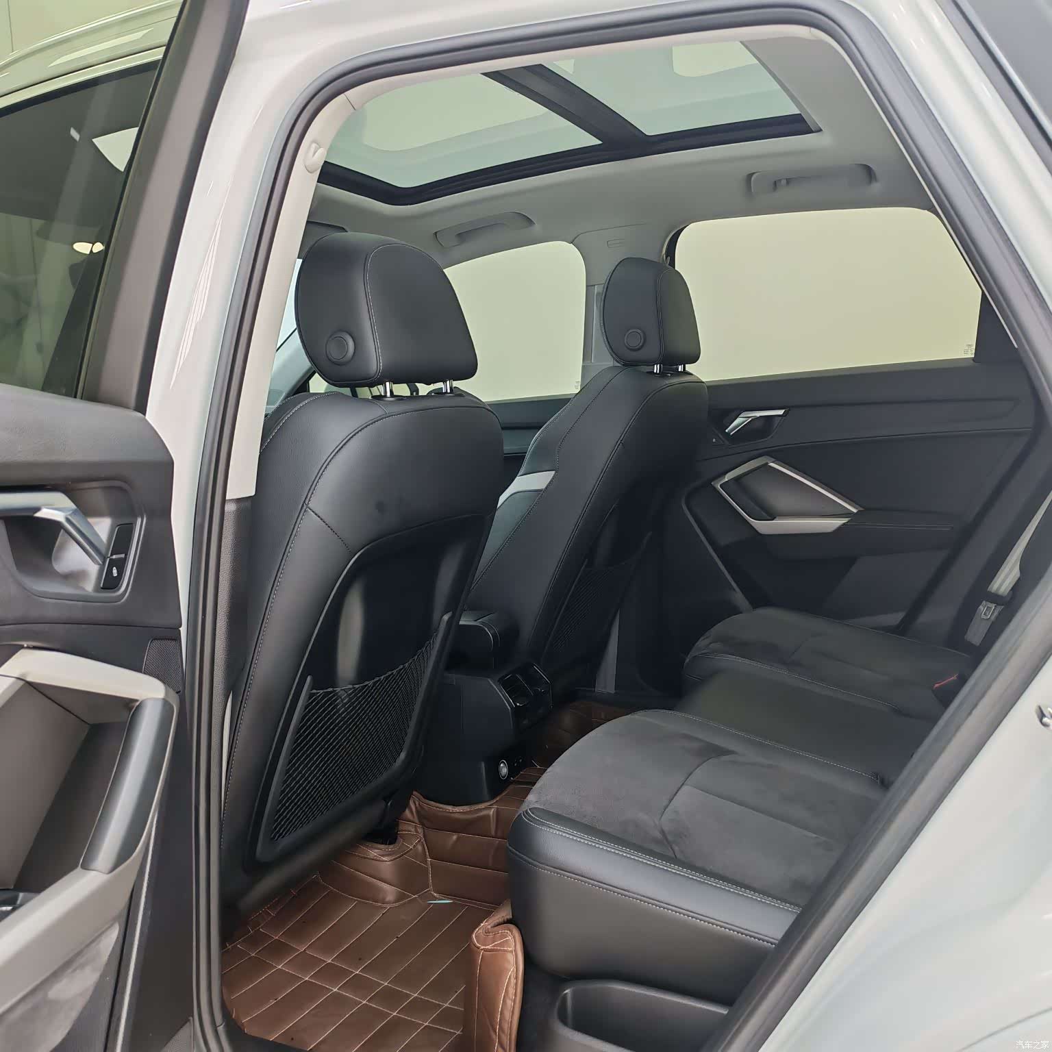 Audi Q3, 2022 8