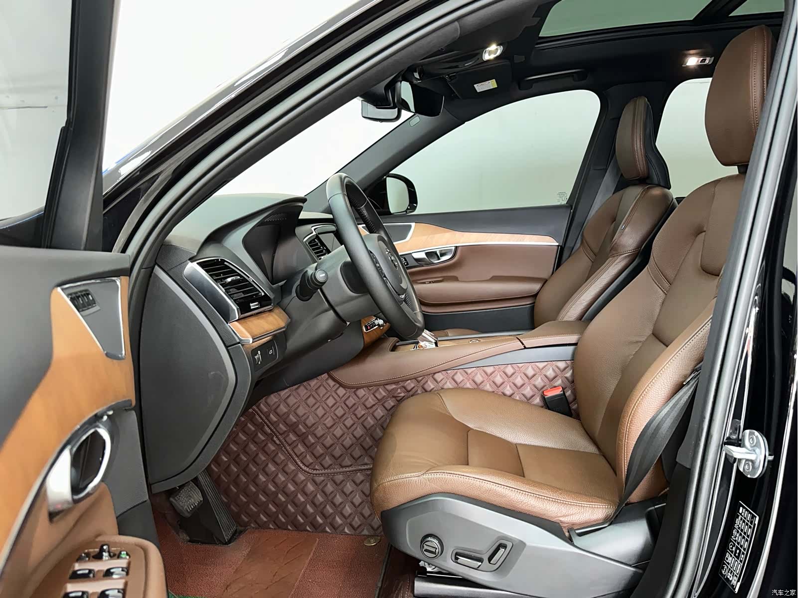 Volvo XC90, 2022 8