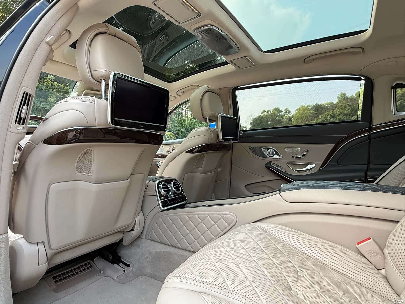 Maybach S-Class, 2017 15