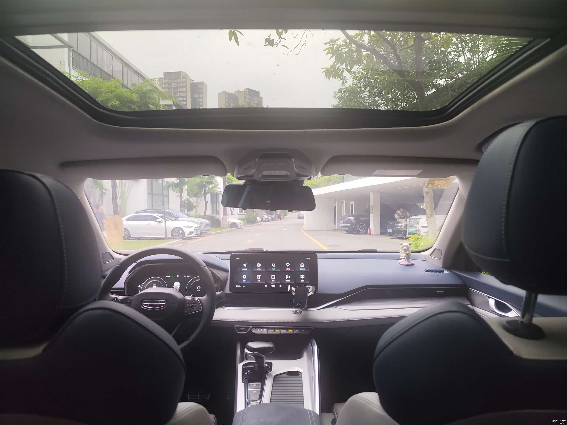 Geely Preface, 2022 11
