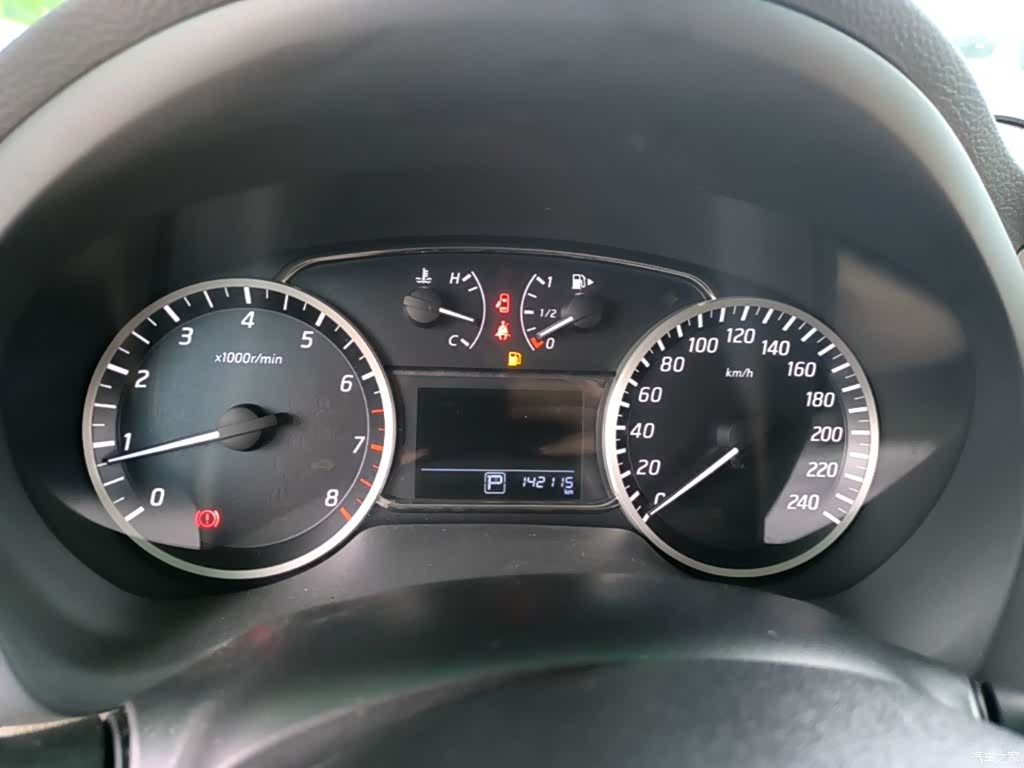 Nissan Sylphy, 2017 12