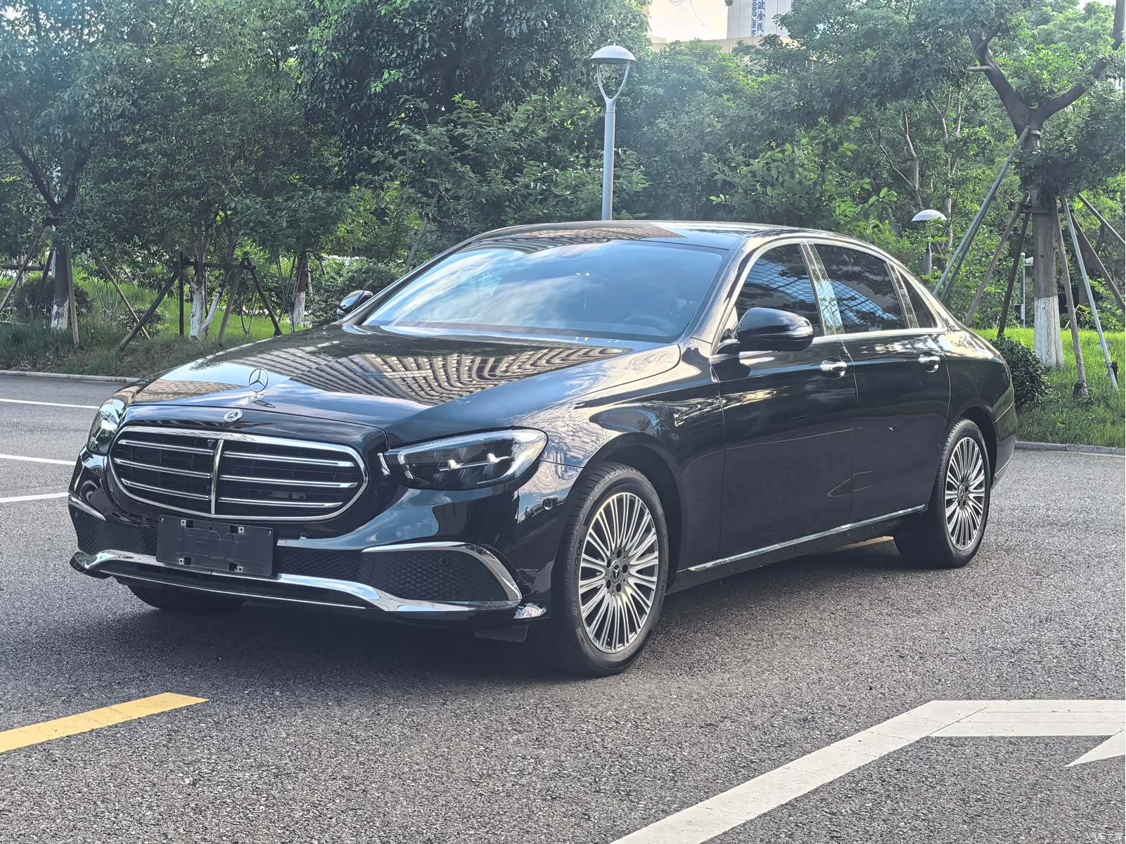 Mercedes-Benz E-Class, 2023 1