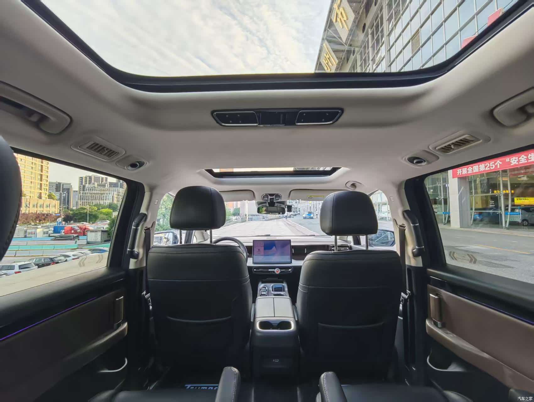 Trumpchi E8, 2024 13