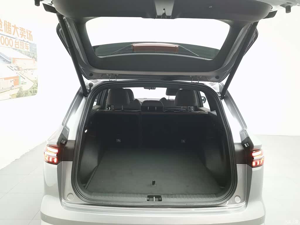 Geely Xingyue L, 2024 16
