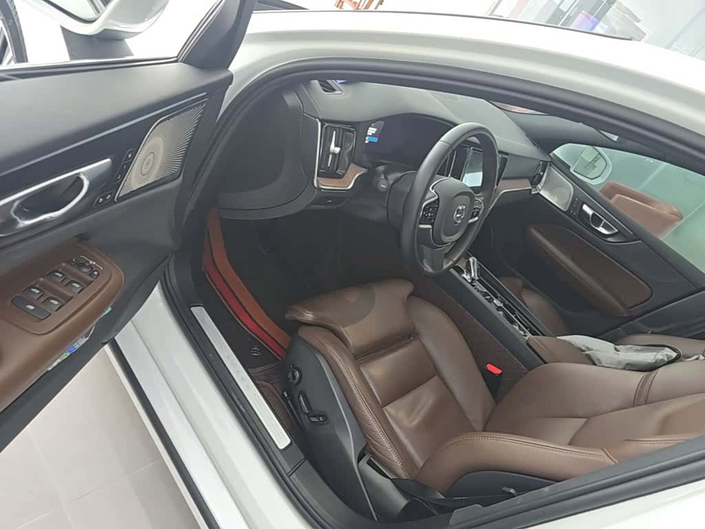 Volvo S60, 2022 16