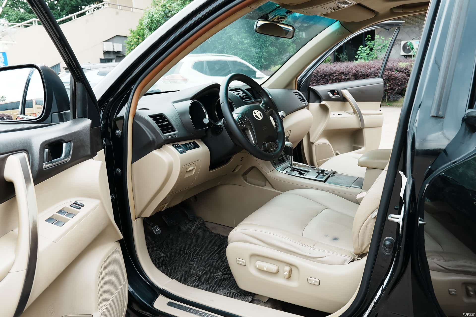 Toyota Highlander, 2011 10