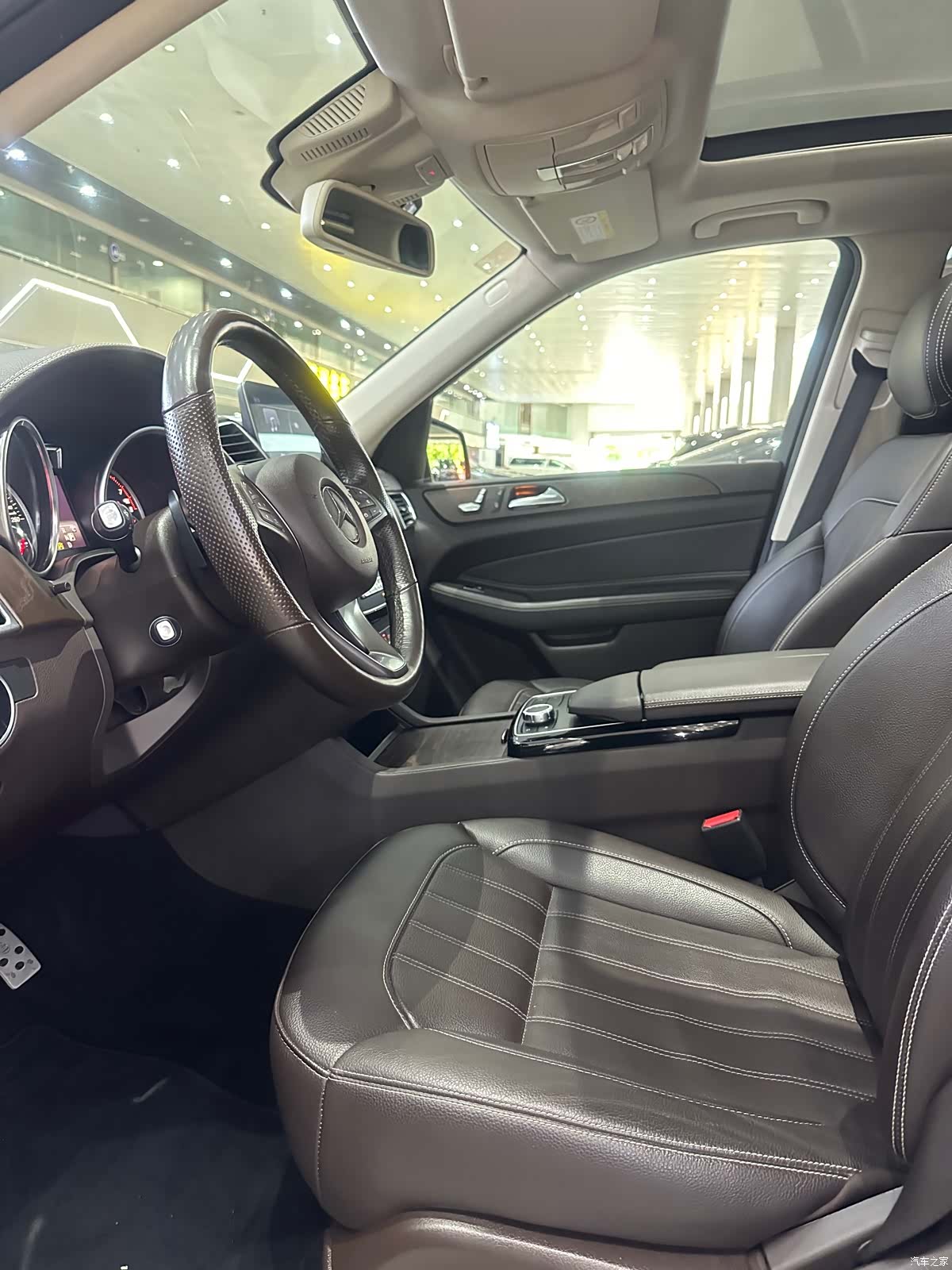Mercedes-Benz GLE, 2018 4