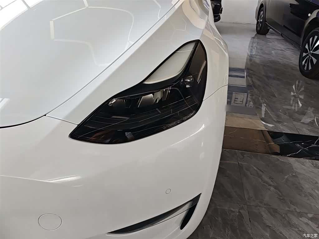Tesla Model Y, 2021 24